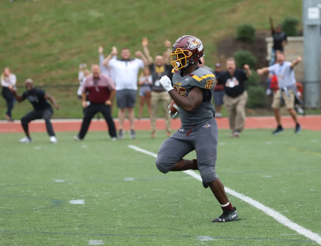 Alvernia Wins First Football Game, 26-21, Over Gallaudet