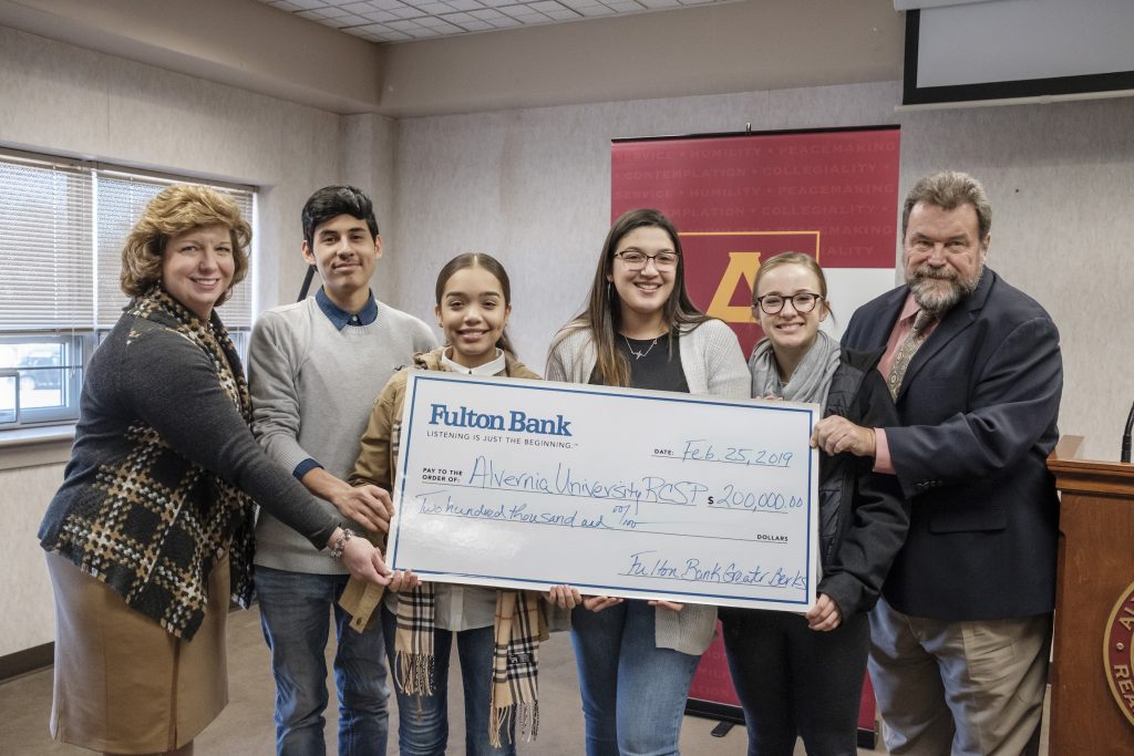 Fulton Bank, N.A. awards $200k to Reading Collegiate Scholars Program