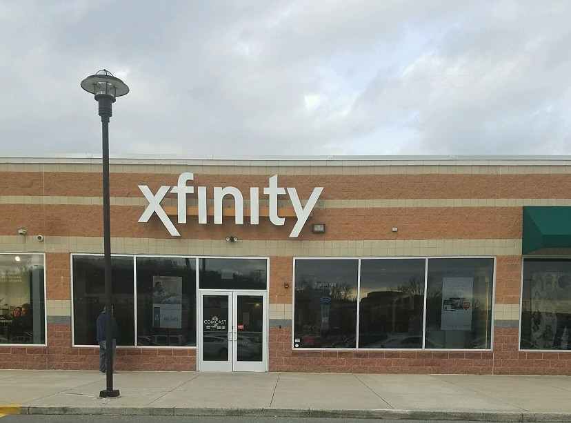 Food Drive at Wyomissing Xfinity Store to Benefit Helping Harvest