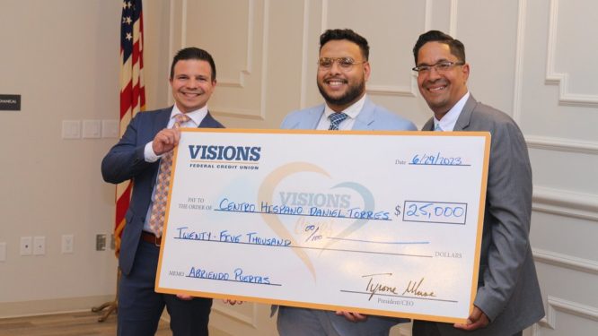 Visions Donates $25,000 to Centro Hispano at Awards Gala