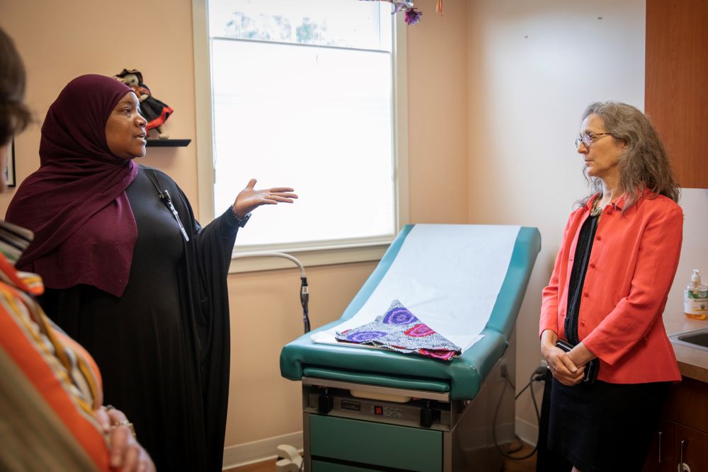 ‘Momnibus’ Bills Would Expand Access to Doulas, Provide Essentials to New Parents