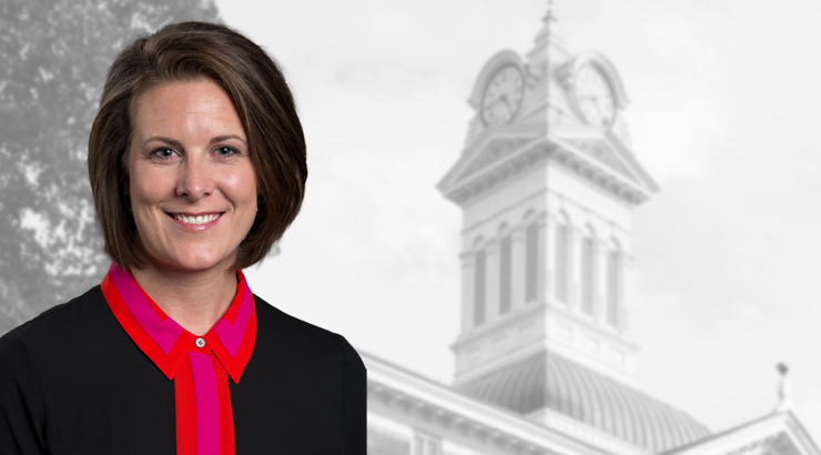 Moss Receives KU’s 2024 Wiesenberger Award for Excellence in Teaching