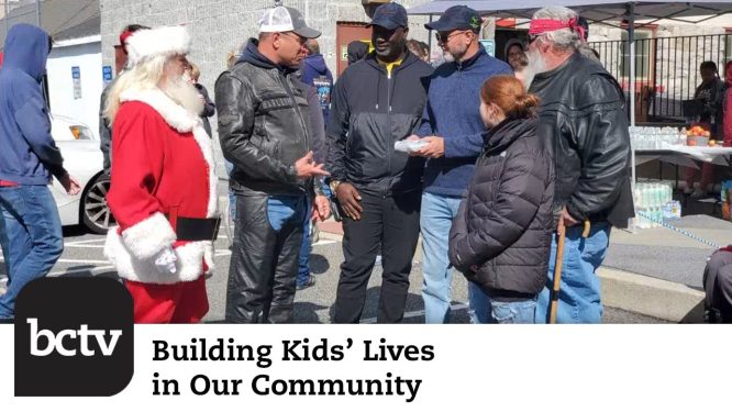 Santa’s Coming to Town! | Building Kids’ Lives in Our Community
