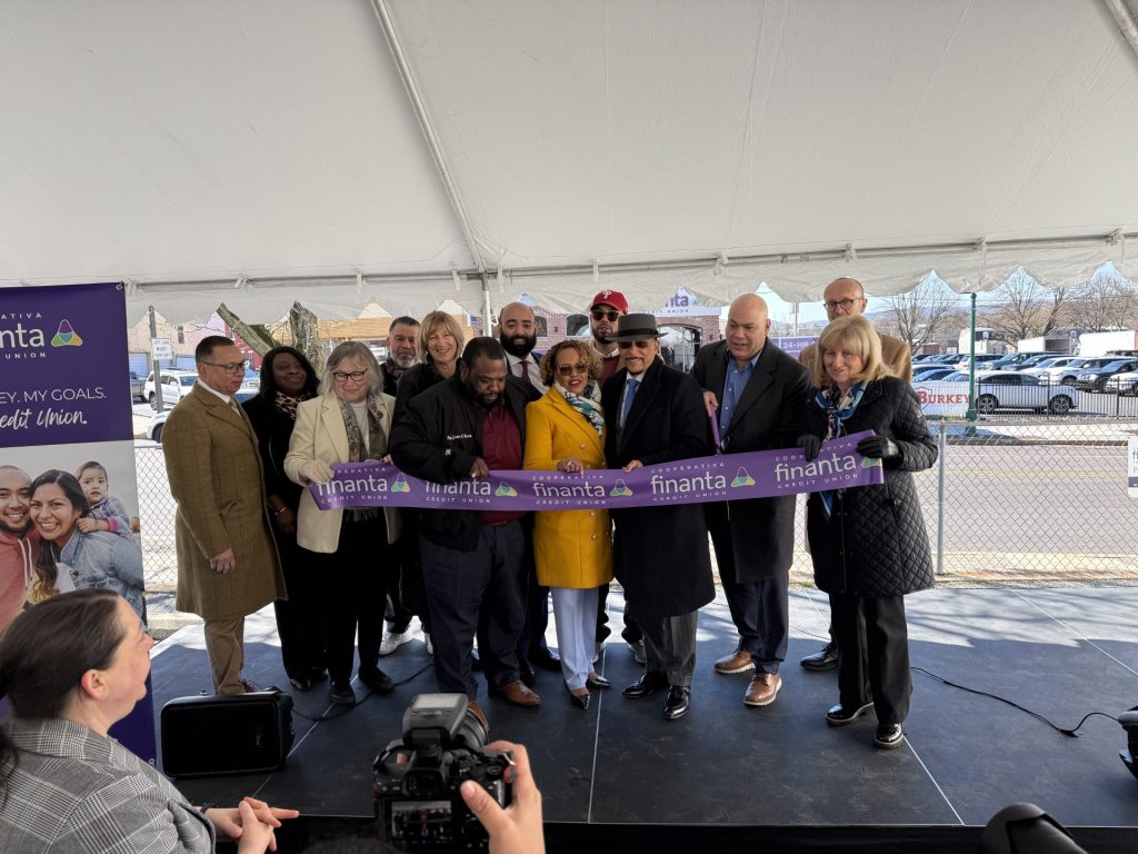 Finanta Opens First Credit Union Branch in Reading